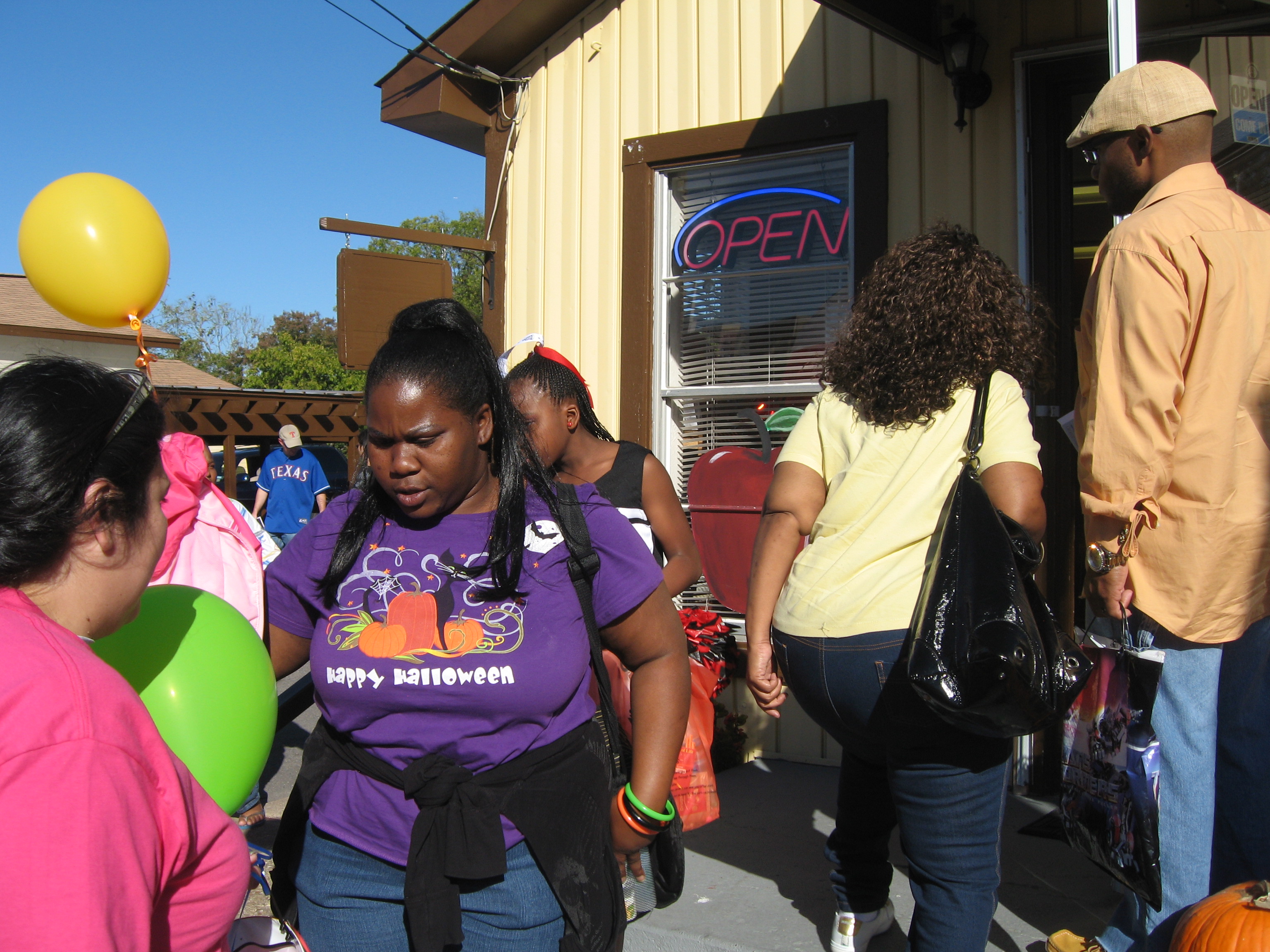 scare on the square 073